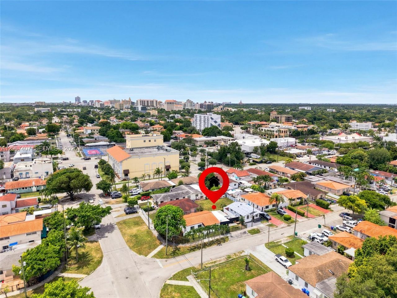 3500 NW 1st St, Miami, FL 33125 Photo