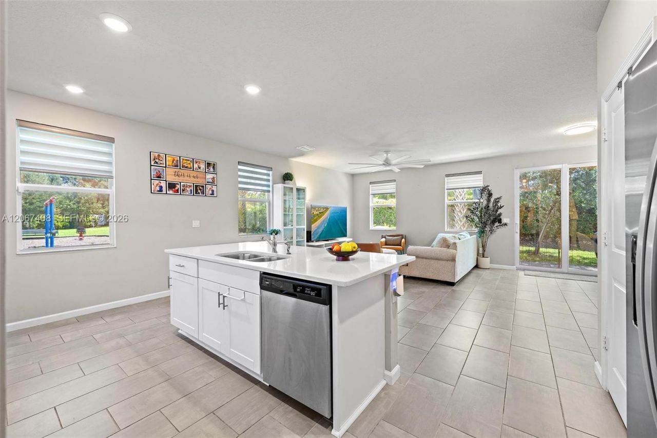 1616 Lindley St , Mangonia Park, FL 33407 Photo