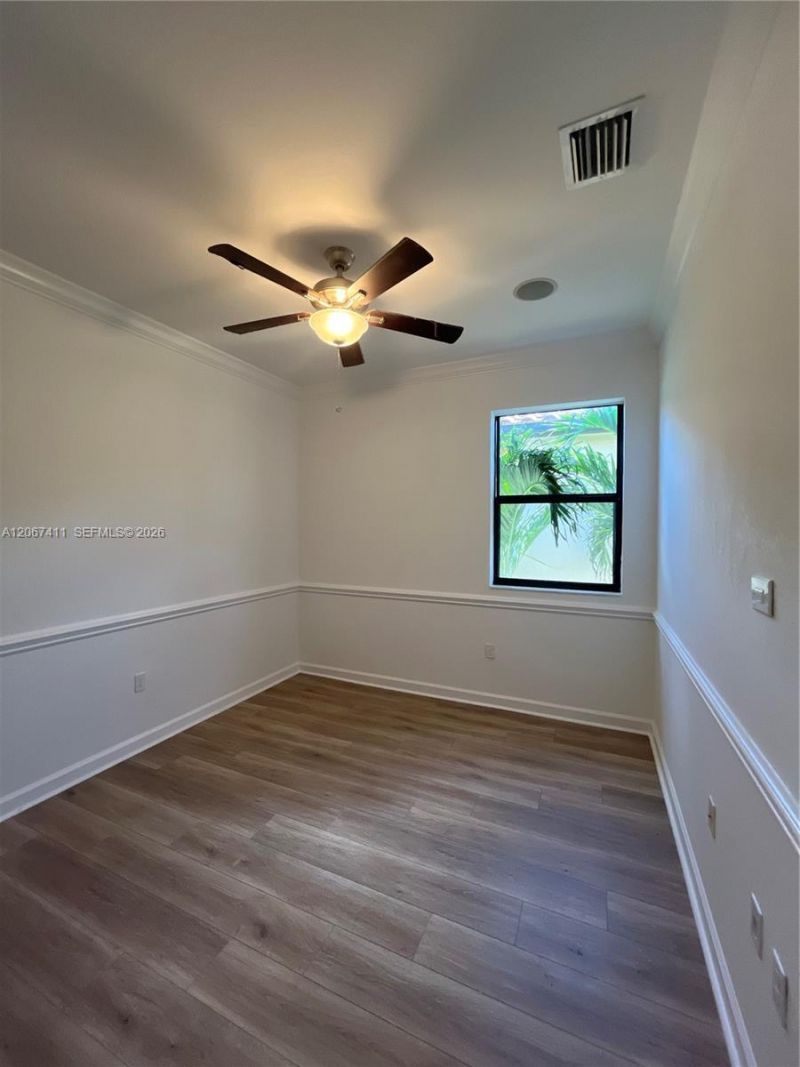 8843 W 34th Ave, Hialeah, FL 33018 Photo
