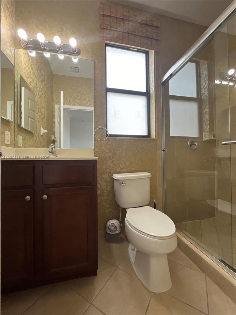 8843 W 34th Ave, Hialeah, FL 33018 Photo