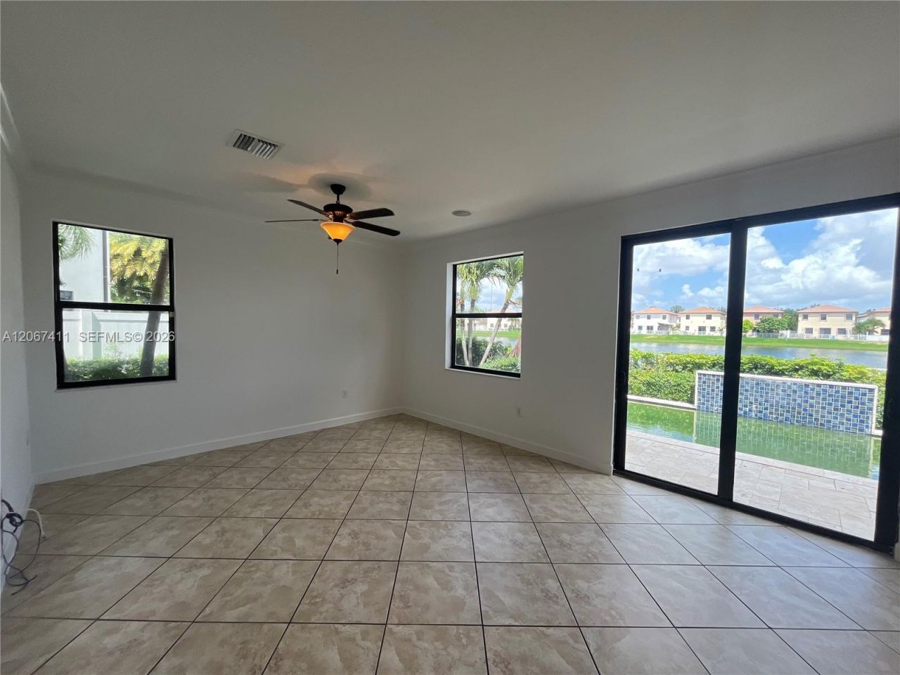 8843 W 34th Ave, Hialeah, FL 33018 Photo