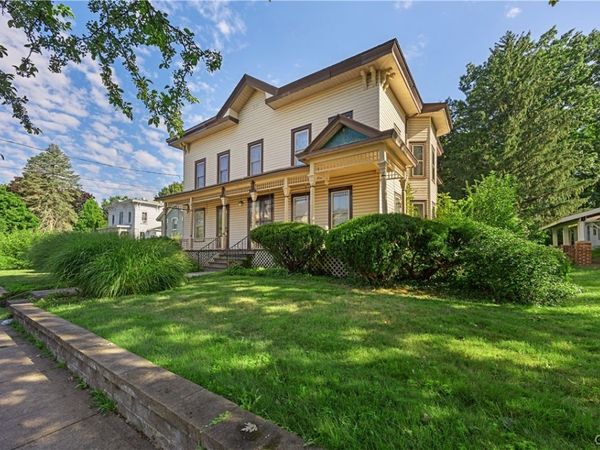 36 W Genesee Street , Baldwinsville, NY 13027