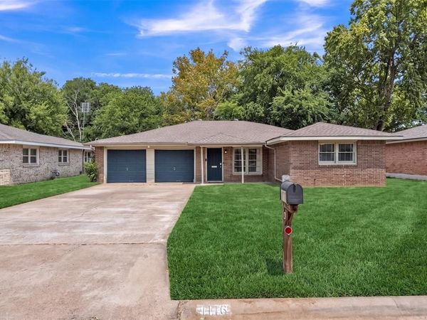 1116 Center Street, Cleburne, TX 76033