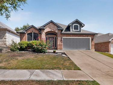 4917 Tulip Lane, Fort Worth, TX 76137