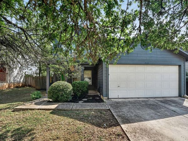 1422 Meadow PKWY, San Marcos, TX 78666