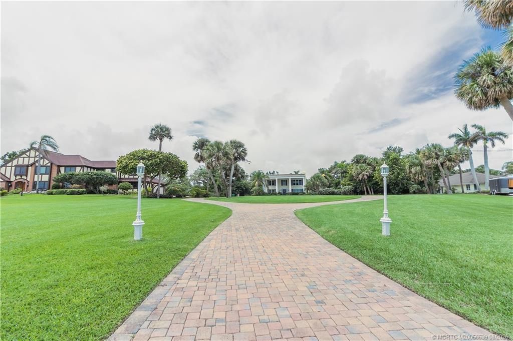 3115 S Indian River Drive S, Fort Pierce, FL 34982 Photo