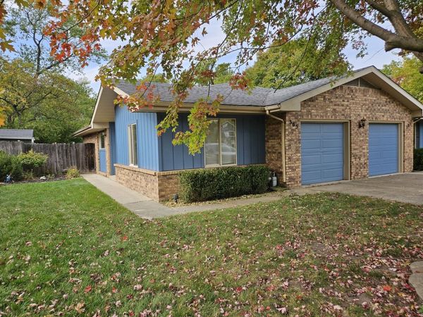 305 S Jackson Street , Batavia, IL 60510