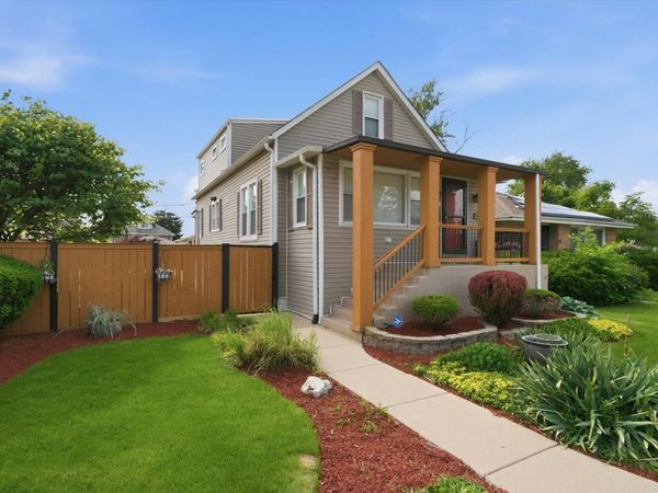 Bellwood, IL 60104