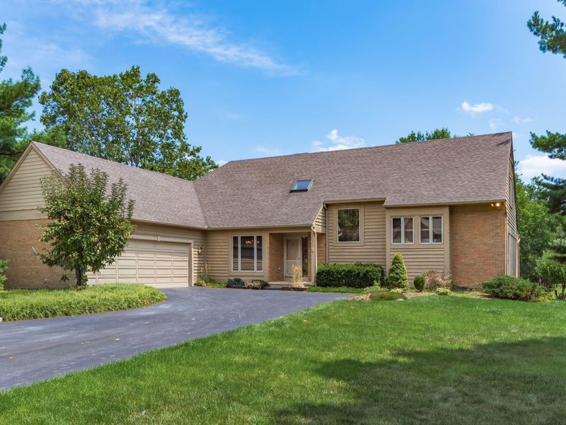8816 Finlarig Drive, Dublin, OH 43017 Photo 1