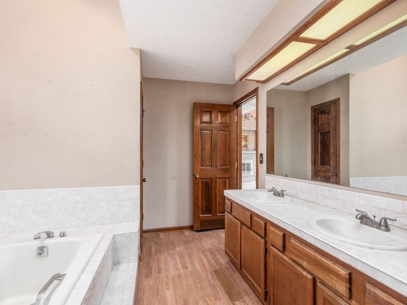 8816 Finlarig Drive, Dublin, OH 43017 Photo 24