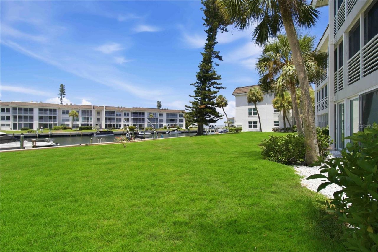 4340 Falmouth Drive, Unit 104, Longboat Key, FL 34228 Photo