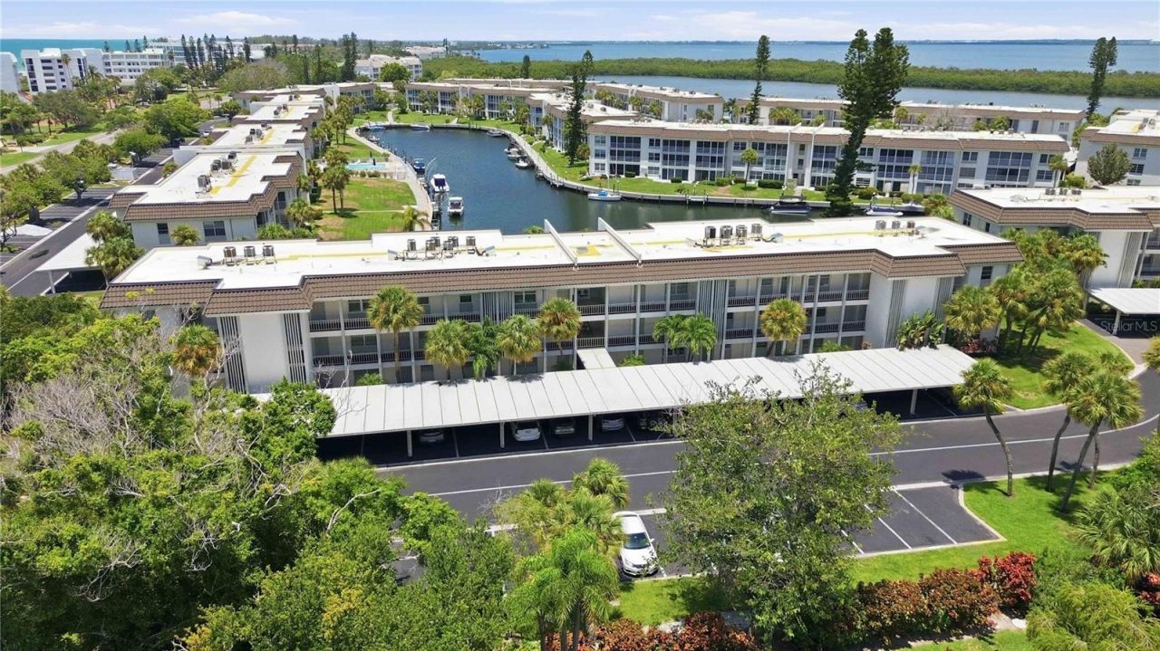 4340 Falmouth Drive, Unit 104, Longboat Key, FL 34228 Photo