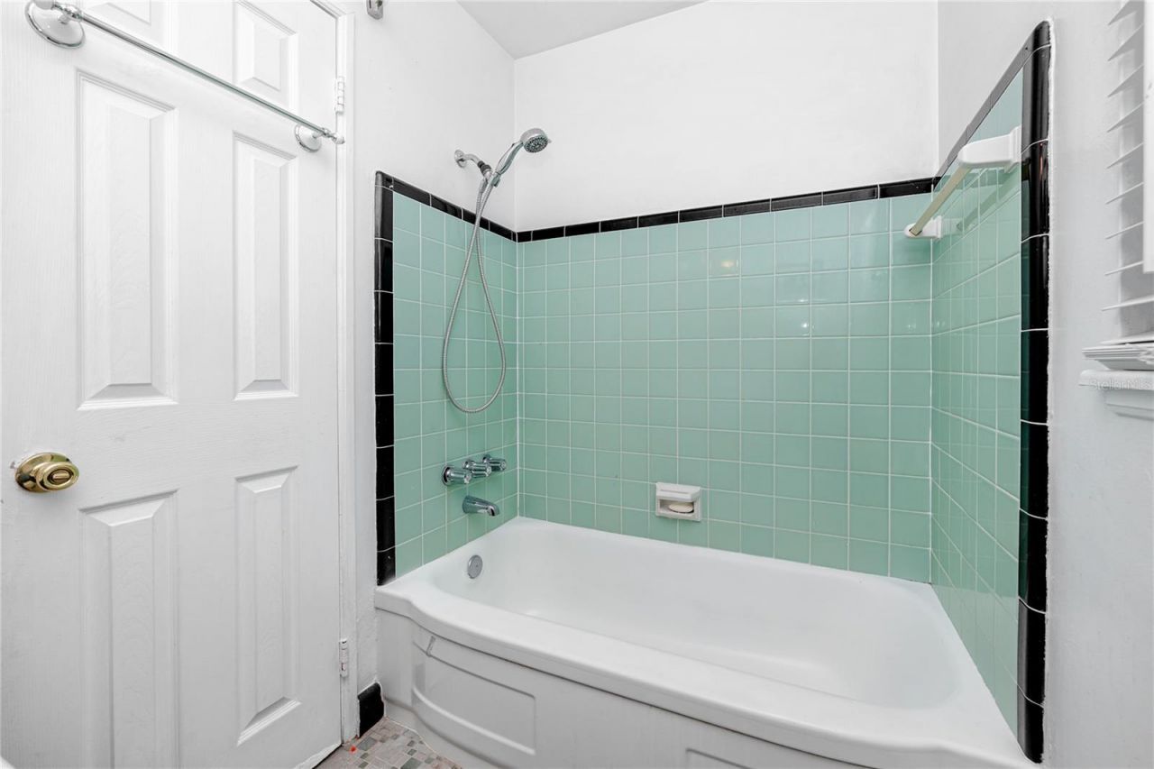 6210 4th Avenue S, Saint Petersburg, FL 33707 Photo