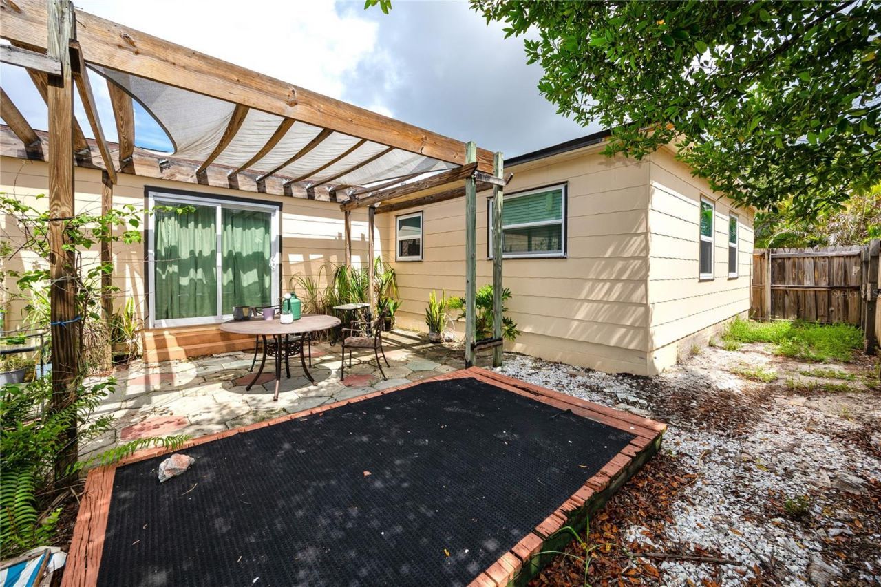 6210 4th Avenue S, Saint Petersburg, FL 33707 Photo