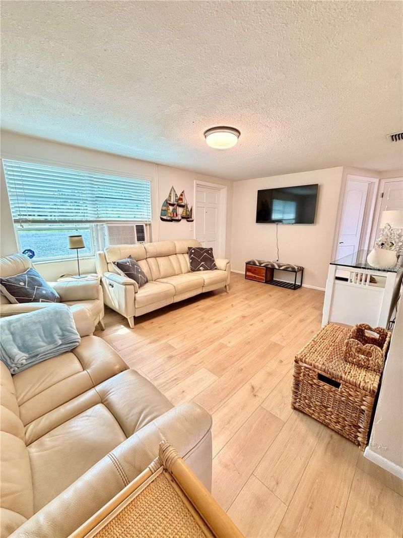 1322 N Pinellas Avenue, Tarpon Springs, FL 34689 Photo
