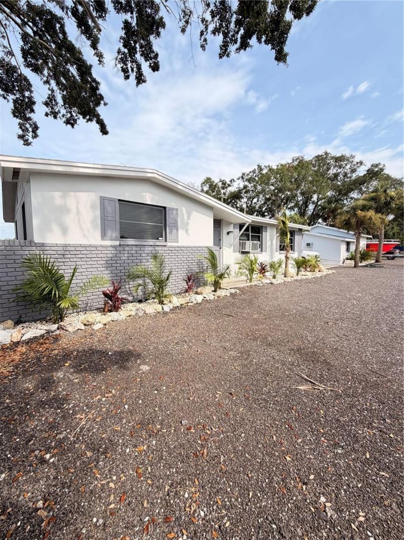 1322 N Pinellas Avenue, Tarpon Springs, FL 34689 Photo