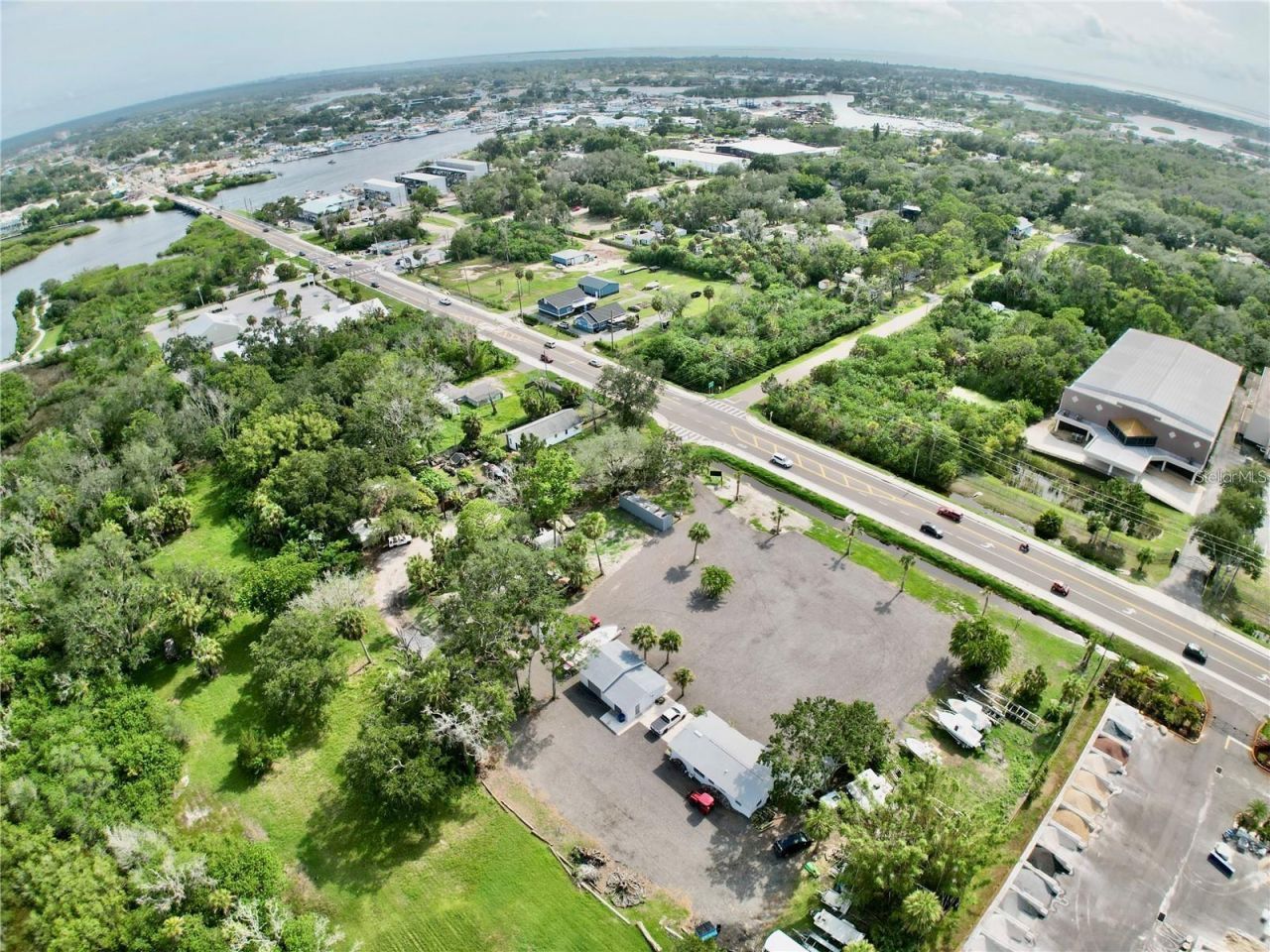 1322 N Pinellas Avenue, Tarpon Springs, FL 34689 Photo