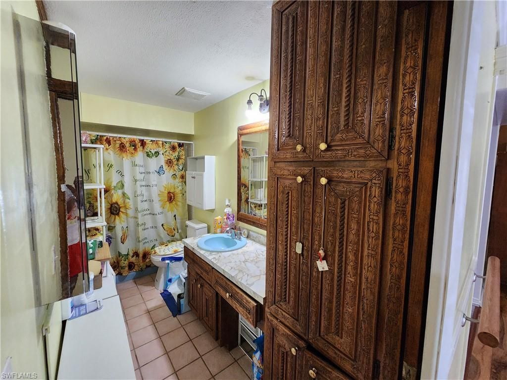 1370 Harbor View Dr , North Fort Myers, FL 33917 Photo