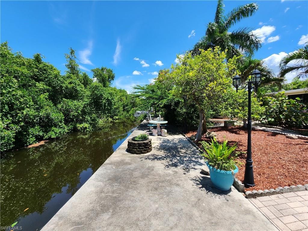 1370 Harbor View Dr , North Fort Myers, FL 33917 Photo