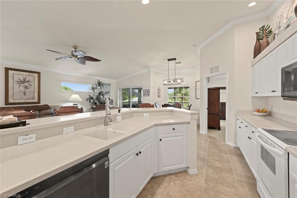 19915 Lake Vista Cir, Unit 2, Lehigh Acres, FL 33936 Photo