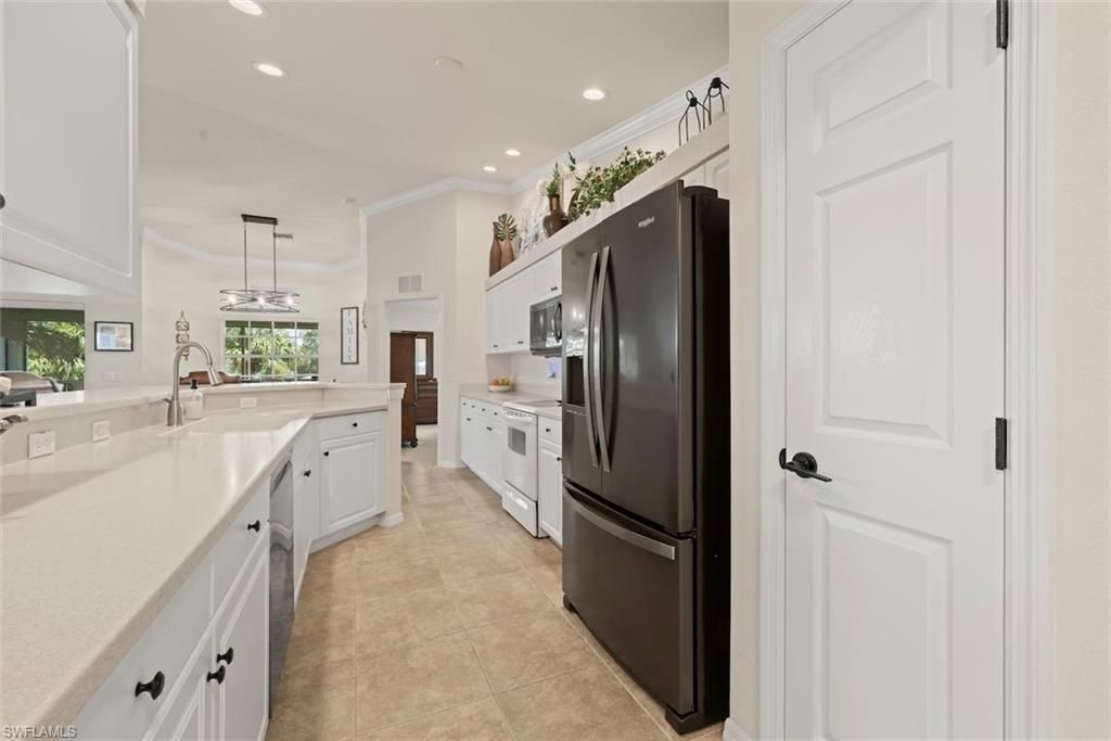19915 Lake Vista Cir, Unit 2, Lehigh Acres, FL 33936 Photo