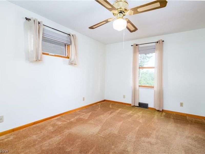 353 Westwood Drive , Steubenville, OH 43953 Photo 12