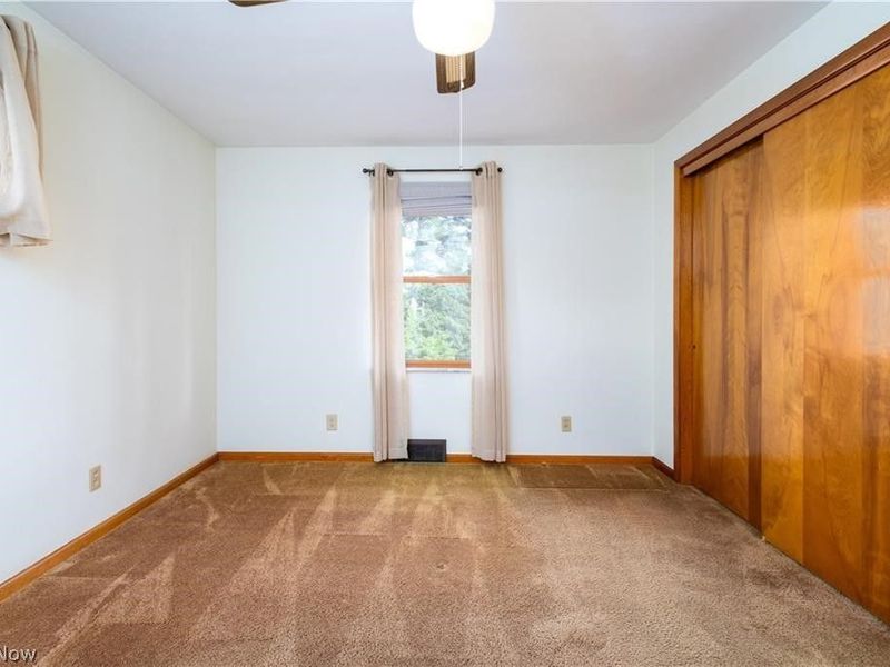 353 Westwood Drive , Steubenville, OH 43953 Photo 13