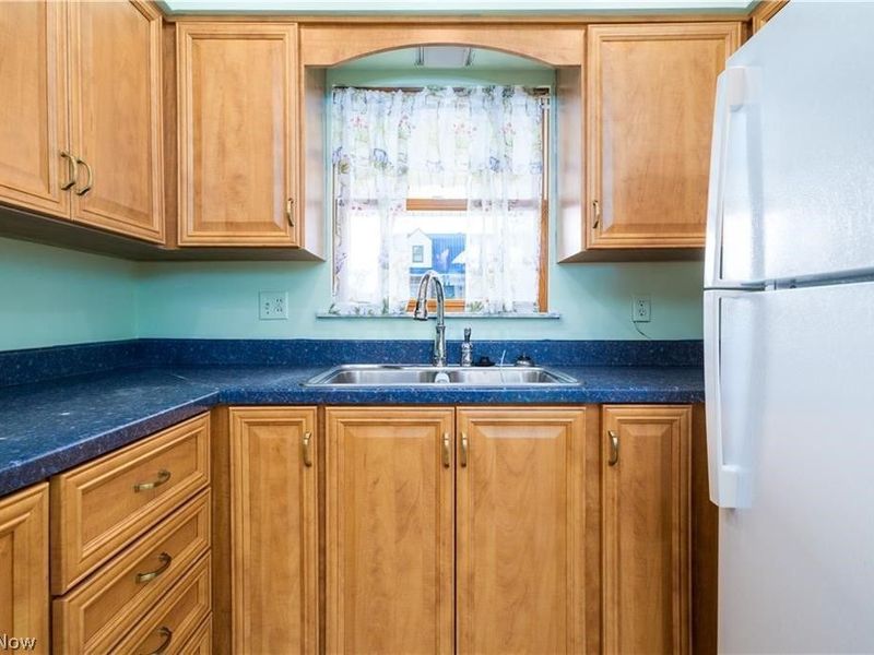 353 Westwood Drive , Steubenville, OH 43953 Photo 6