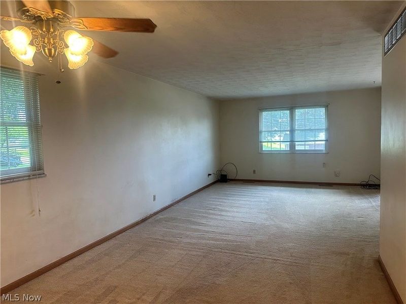 105 Randolph Road, Marietta, OH 45750 Photo 2