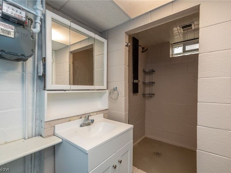 4432 W 58th, Cleveland, OH 44144 Photo 22