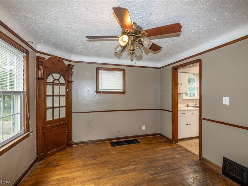 4432 W 58th , Cleveland, OH 44144 Photo 6