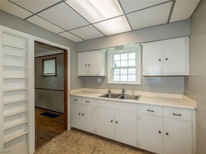 4432 W 58th, Cleveland, OH 44144 Photo 8
