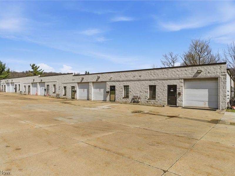 26700 Renaissance Parkway, Unit 7, Warrensville Heights, OH 44128 Photo 2
