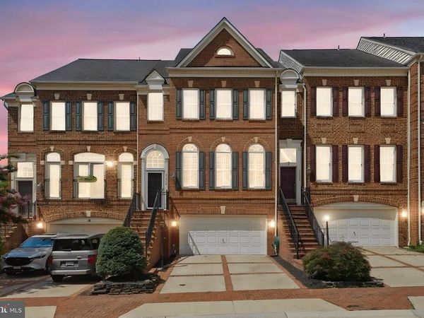 43776 BALLYBUNION TERRACE, LEESBURG, VA 20176