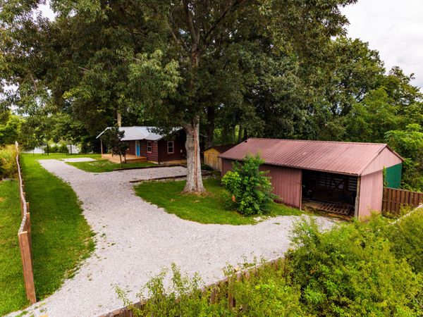142 Poston Andrews Ln , Cookeville, TN 38506