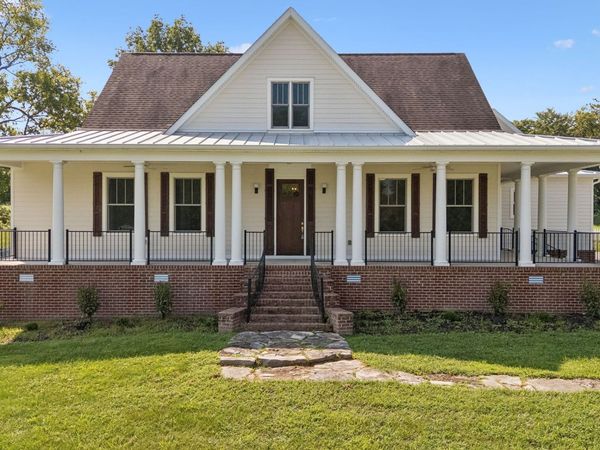 1143 Hilton Ln, Castalian Springs, TN 37031