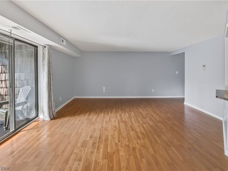 9610 Cove Drive, Unit B23, North Royalton, OH 44133 Photo 13