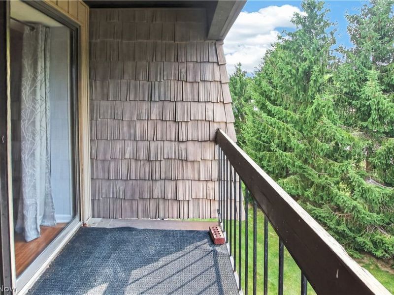 9610 Cove Drive, Unit B23, North Royalton, OH 44133 Photo 20