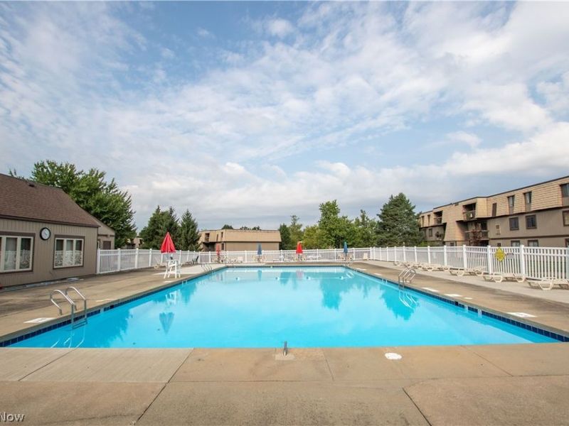 9610 Cove Drive, Unit B23, North Royalton, OH 44133 Photo 26