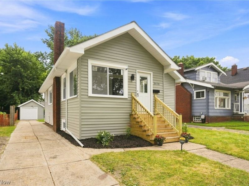3615 W 134th Street, Cleveland, OH 44111 Photo 2
