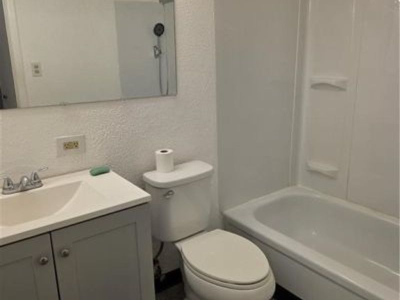 16101 E Maple Park Drive, Unit 12B, Maple Heights, OH 44137 Photo 8