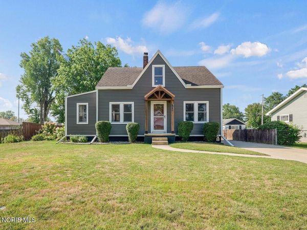 7019 Almaine Drive, Holland, OH 43528