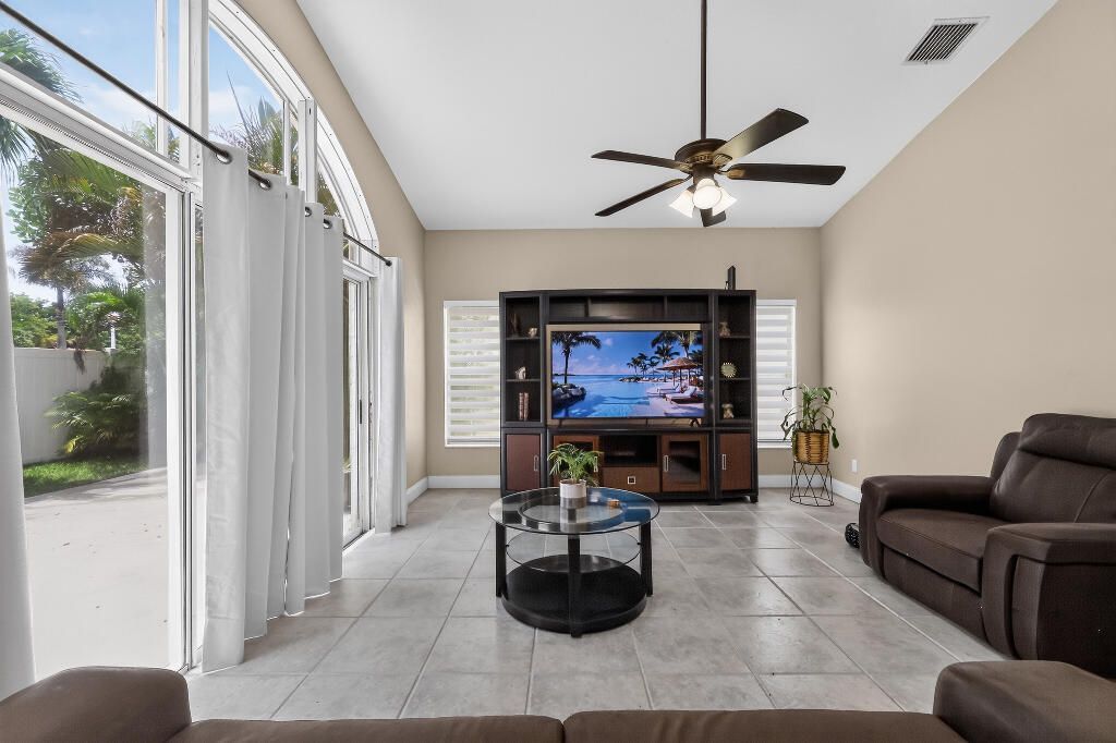 922 Opal Terrace, Weston, FL 33326 Photo