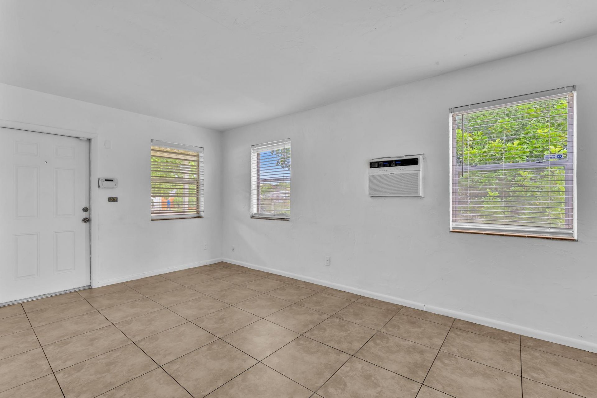 4936 NE 14th Avenue, Pompano Beach, FL 33064 Photo