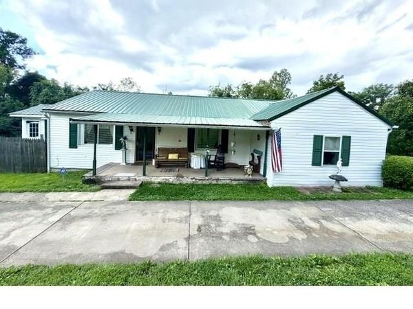 1003 County Road 2, Chesapeake, OH 45619
