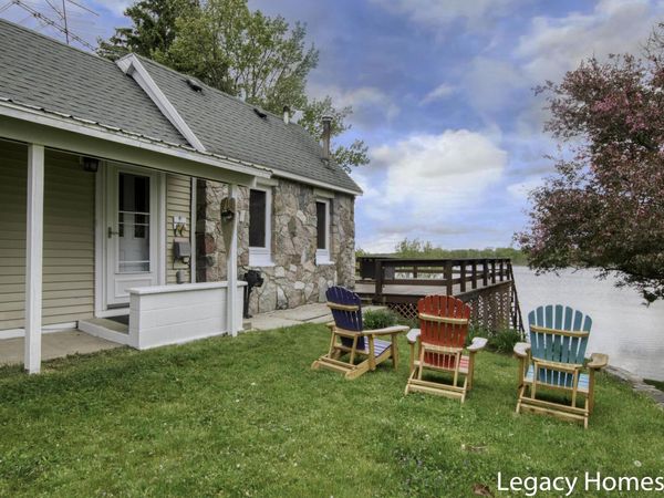 762 Parkwood Drive, Six Lakes, MI 48886