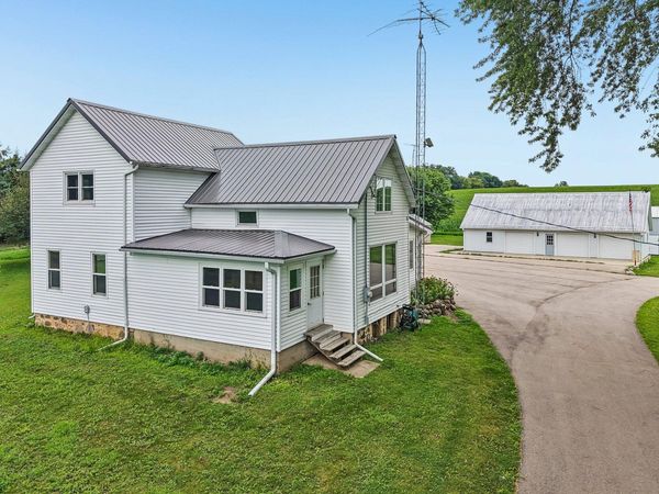 N1372-1374 Second Street Road, Watertown, WI 53098