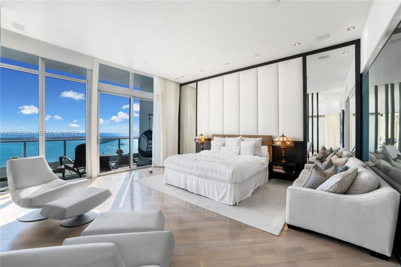 1331 Brickell Bay Dr, Unit PH4605, Miami, FL 33131 Photo