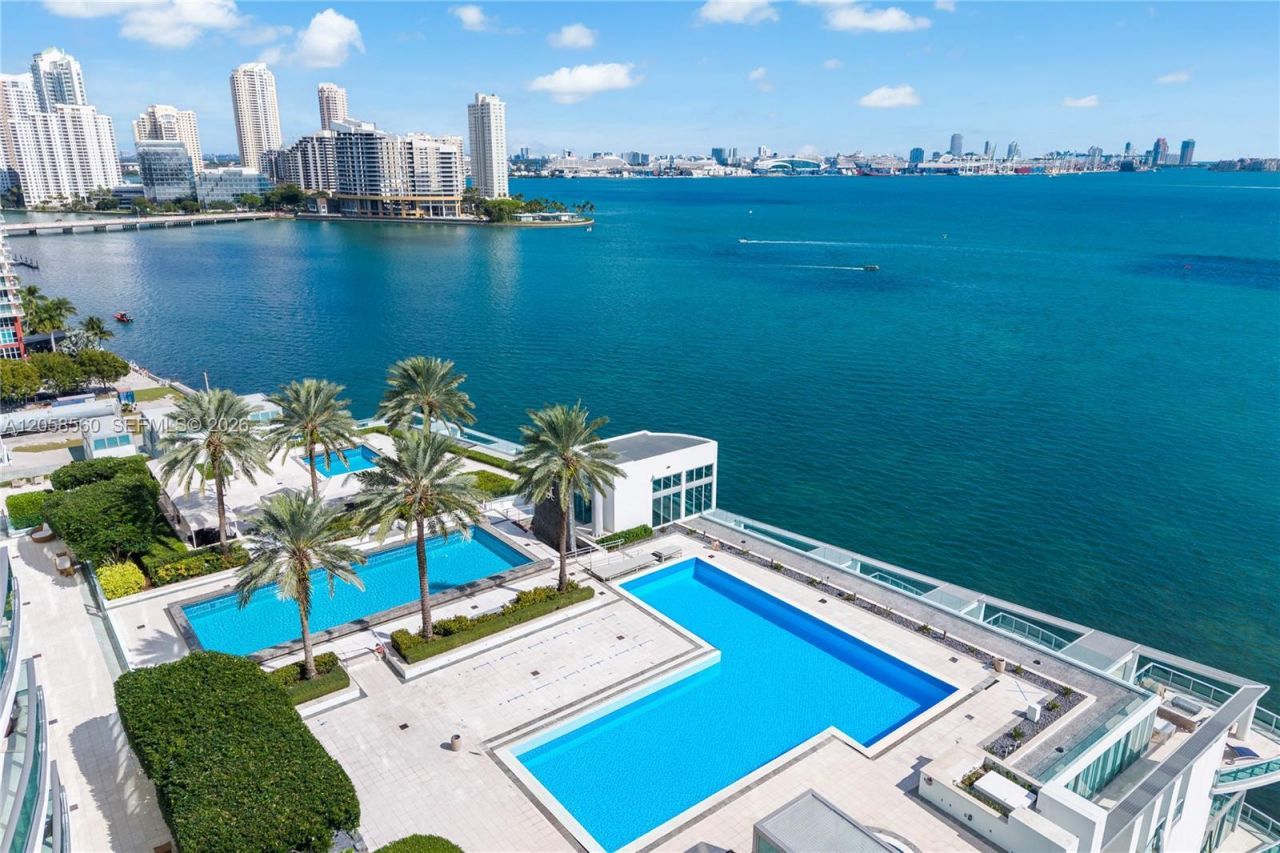 1331 Brickell Bay Dr, Unit PH4605, Miami, FL 33131 Photo