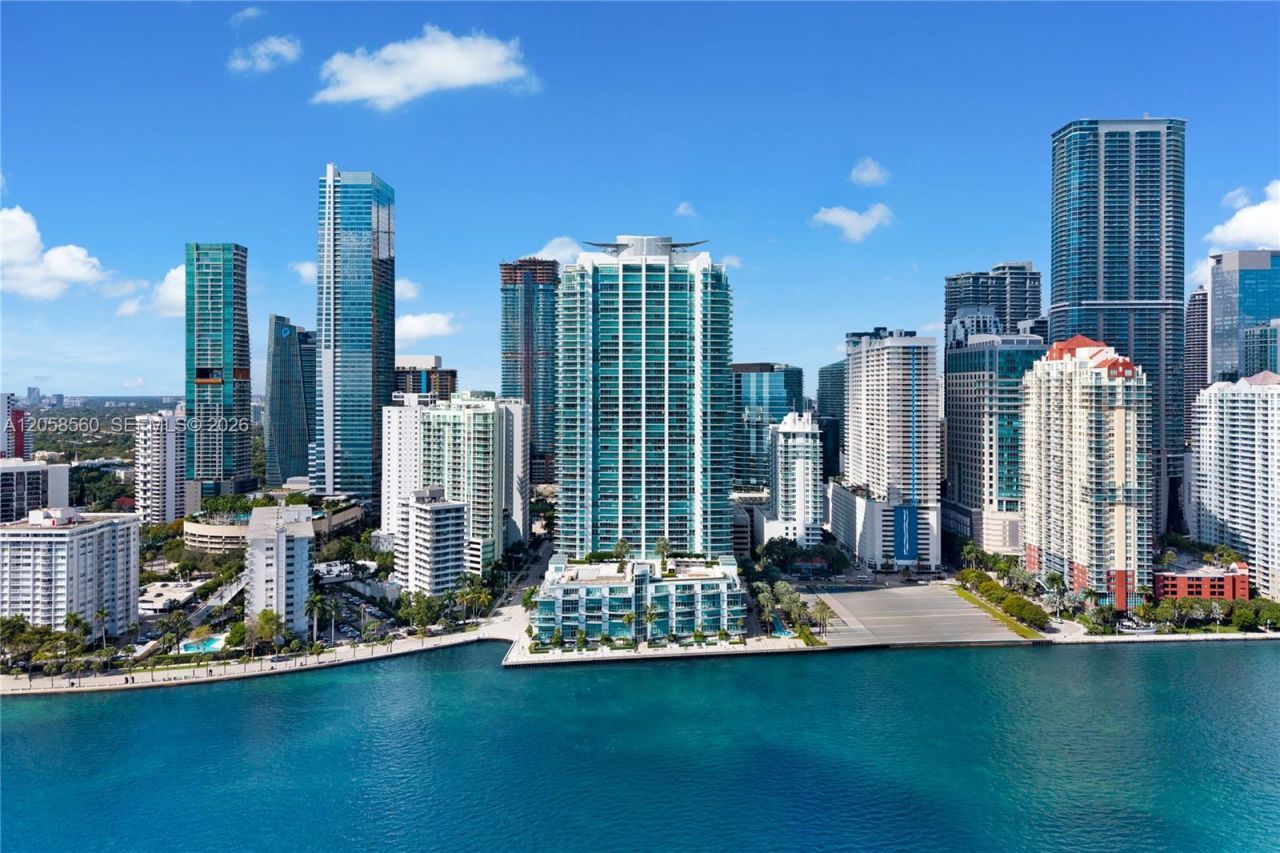 1331 Brickell Bay Dr, Unit PH4605, Miami, FL 33131 Photo